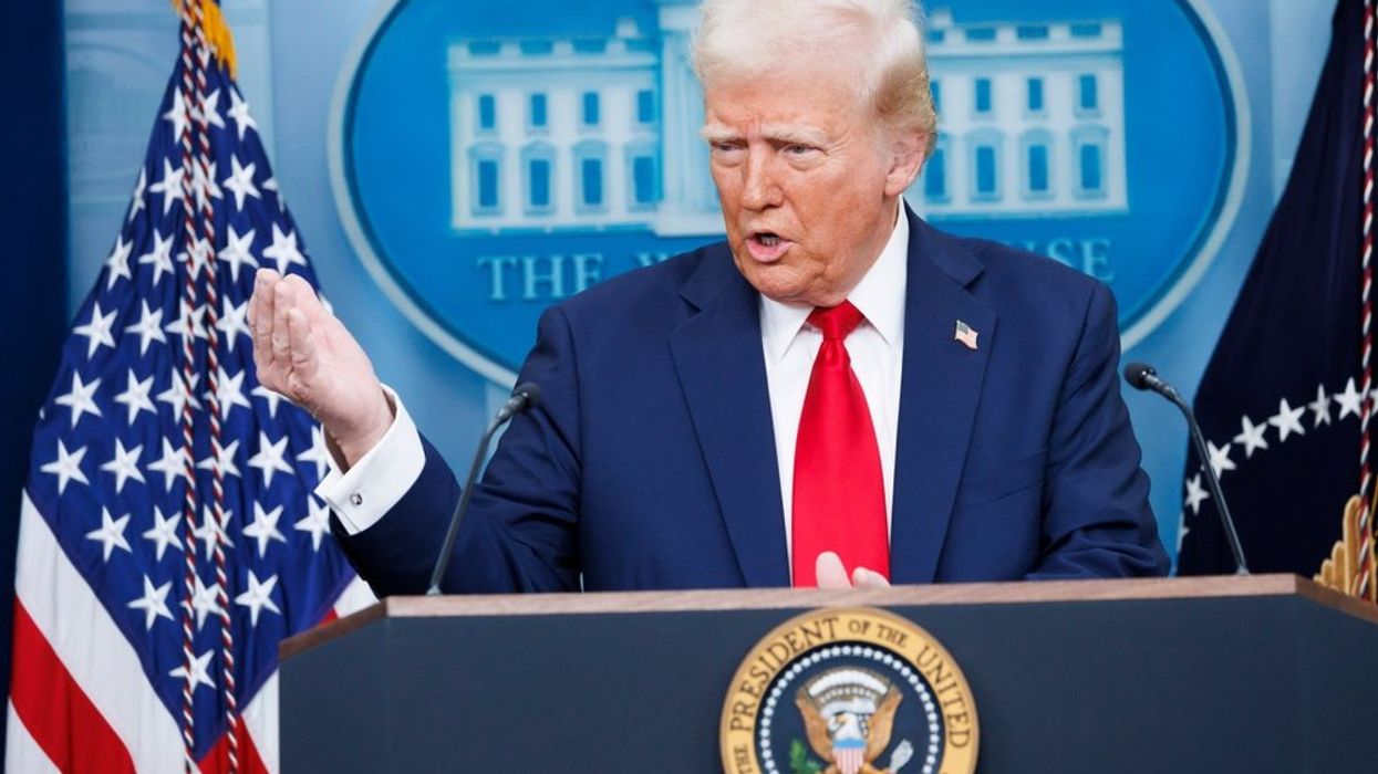 This GOP proposal would 'make it all but impossible' to 'sue Trump for dictatorial behavior'