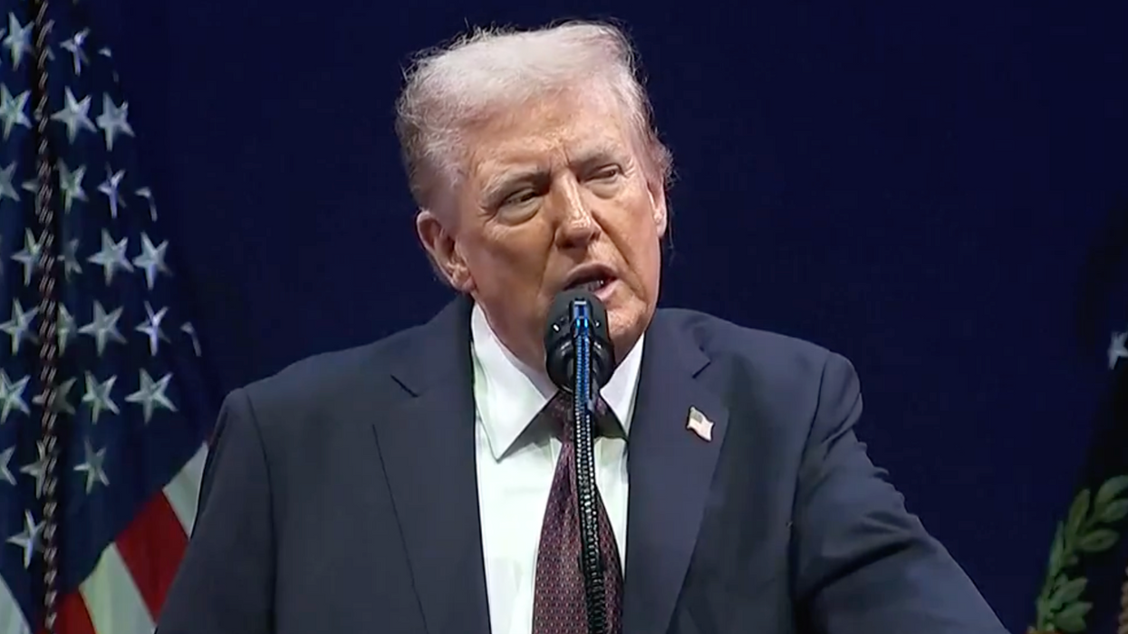 'Deranged psychopath': Experts sound alarm over Trump's 'green light' of domestic violence