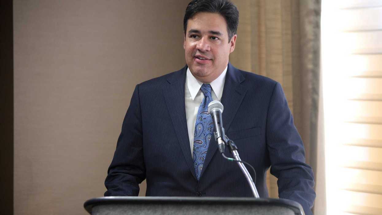 Teacher sues after GOP policy labels 'everyone is welcome' sign as anti-Trump resistance