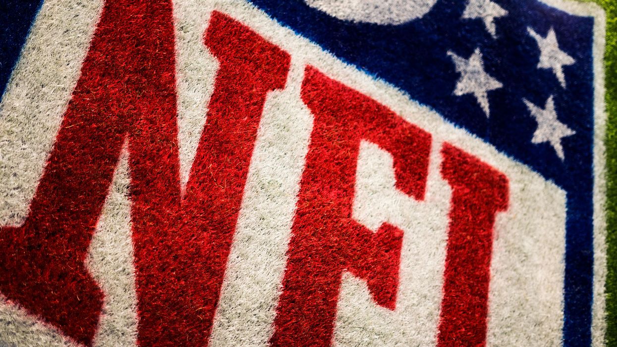 Nearly 100 NFL players test positive for COVID on the same day