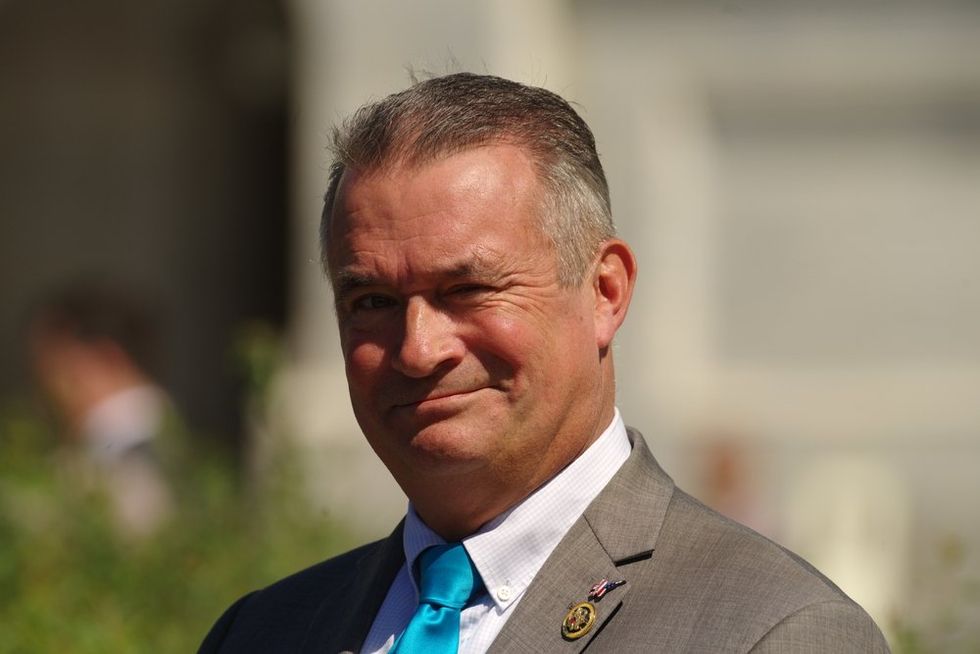 Republican trashes Trump subordinates 'trying to cater for his attention'