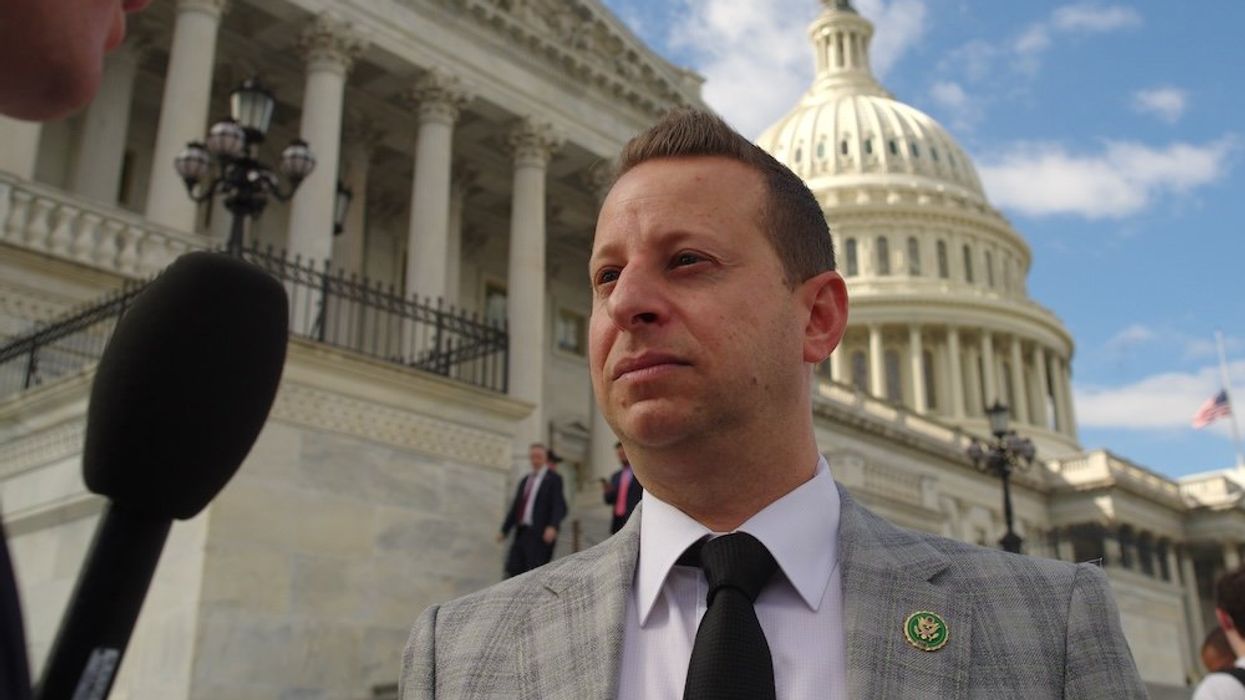 'We made government the Newark airport': Lawmaker mocks GOP and Trump failures