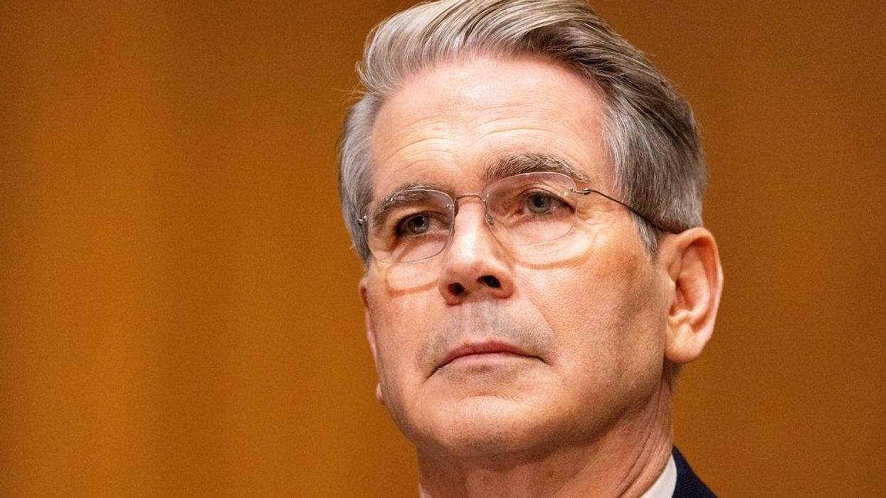 'Backed into a corner': Trump admin forced to 'defend a position that's not rooted in truth'