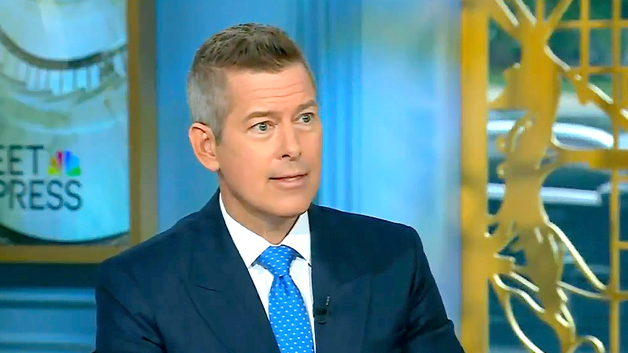 'Good luck!' Transportation sec told to 'do his job' after warning 'other places' face air traffic issues