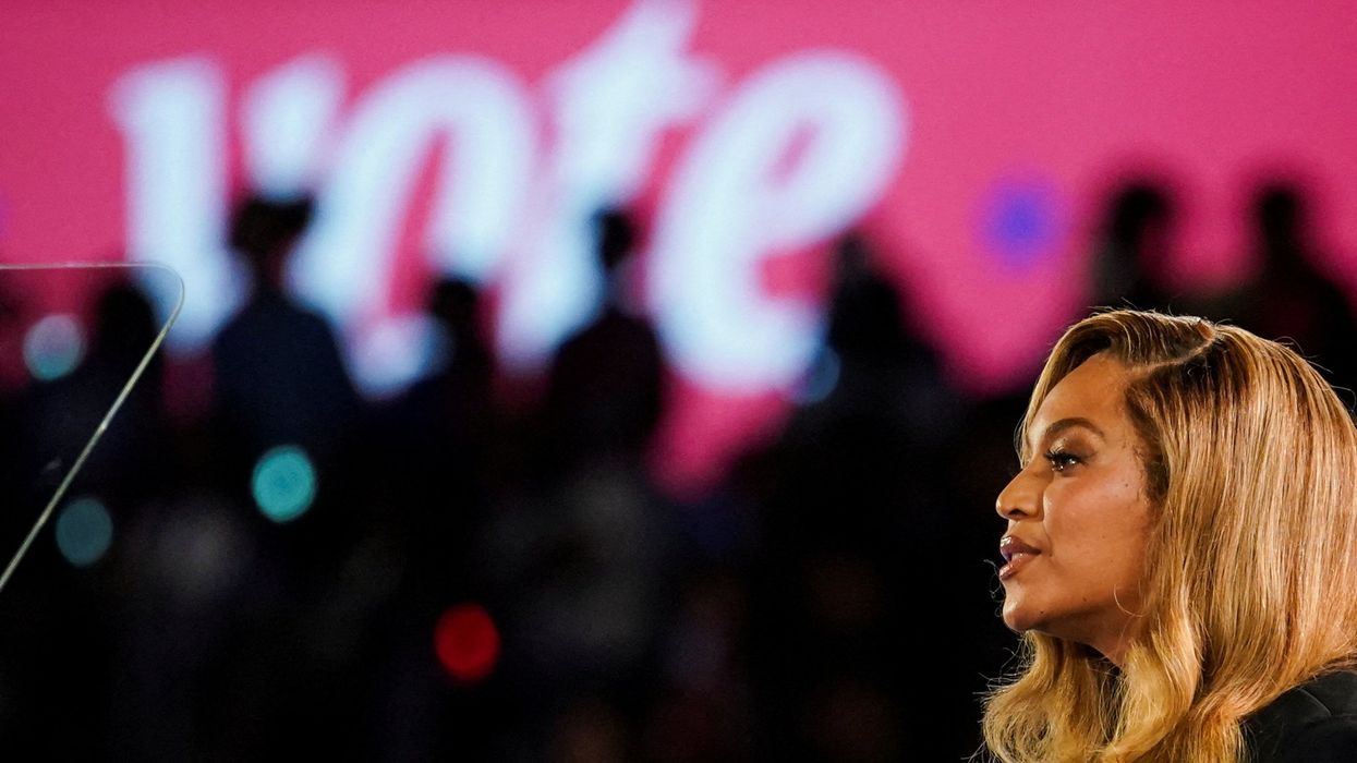 Beyonce takes the stage in Texas with Harris to underline support of reproductive rights