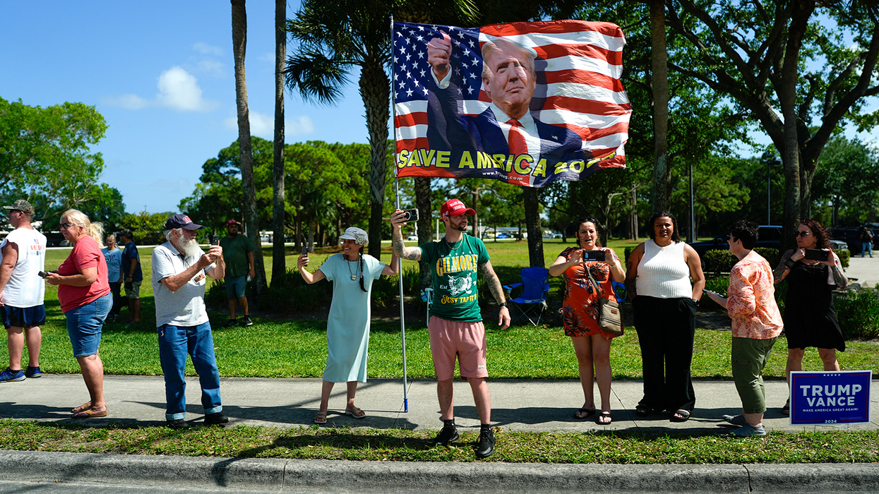 'Backlash': Market turmoil 'divides the party' as GOP voters and Trump allies 'reassess the president'