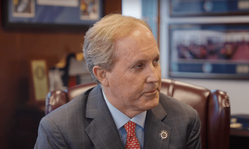 جمهوری‌خواهان در یک پایگاه GOP بر سر سوزن نشسته‌اند