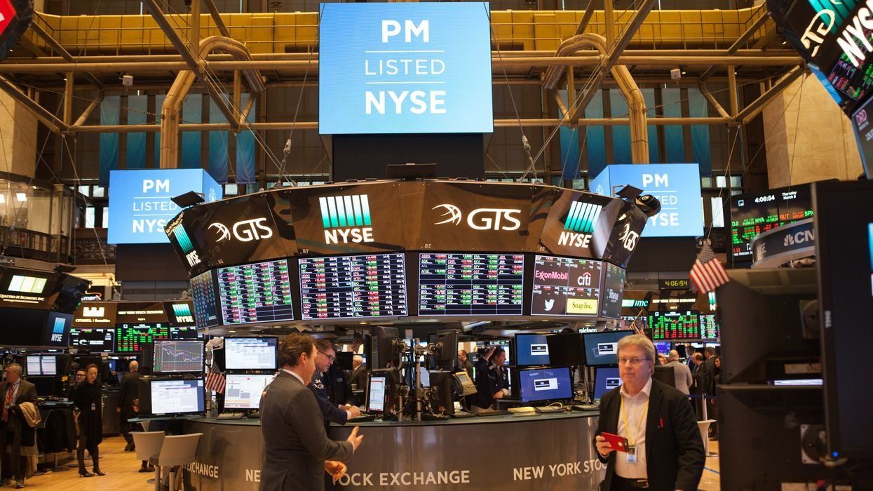 'Volatility': Financial expert says Trump keeping businesses from making crucial 'decisions'