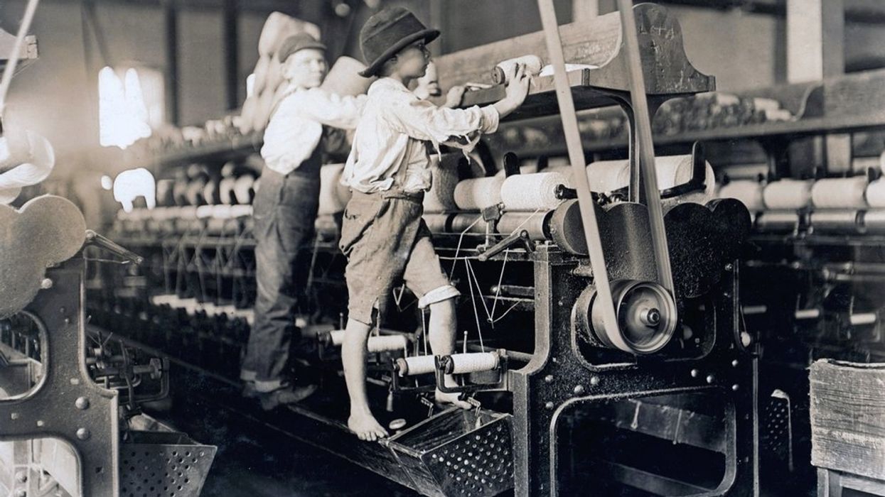 FL House approves rollback of child labor laws – letting teens to work more than 30 hours a week
