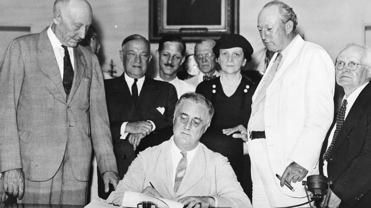 Betrayal of the American Dream: How Democrats lost FDR’s middle class