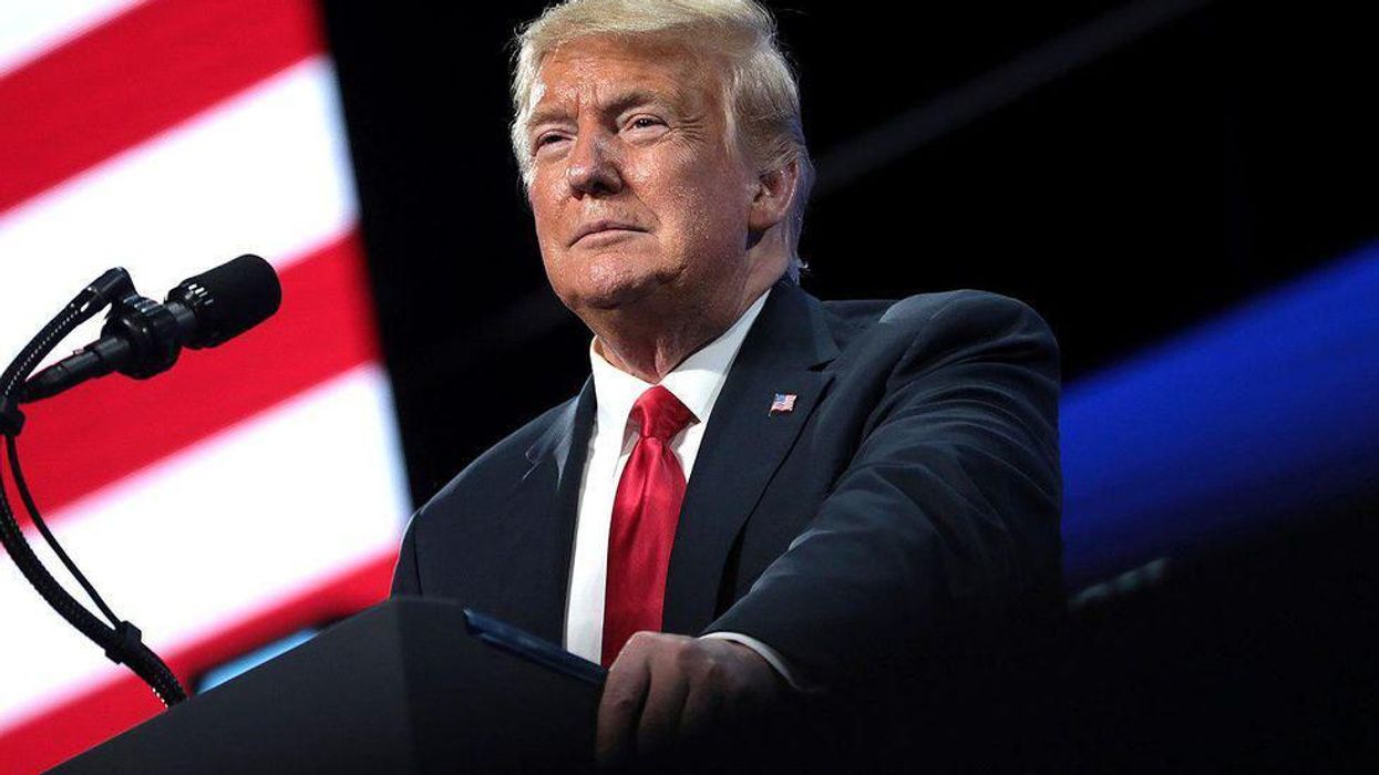 Donald Trump promises to appoint 'rock solid constitutional conservative' judges if elected president