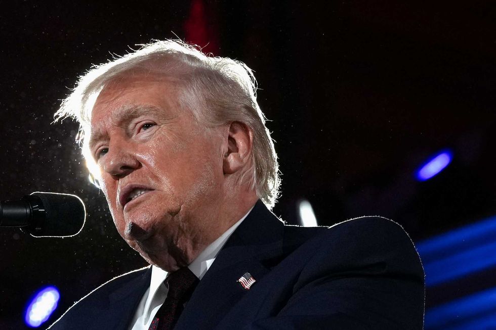 Top economists tear apart Trump's 7% inflation bomb