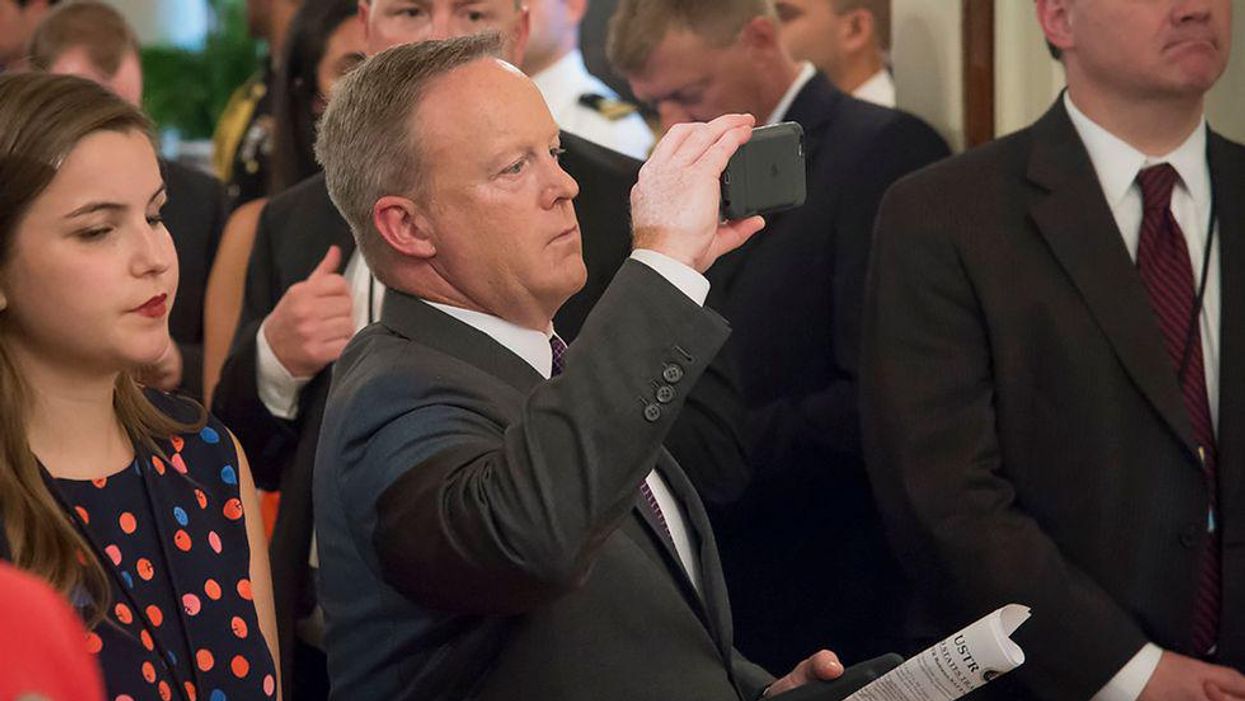 Sean Spicer torched on Twitter for a rhetorical question tons of people wanted to answer