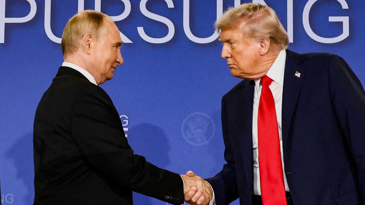 World leaders have no problem with puppet show that lampoons Trump ...