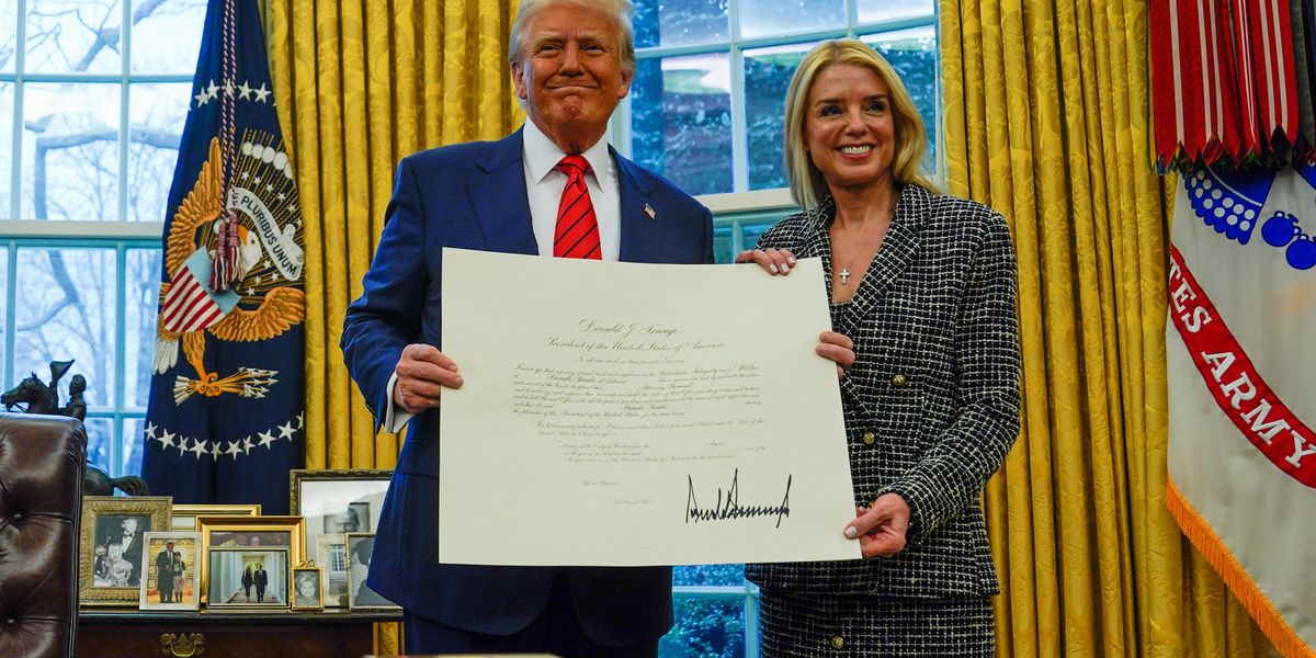 'Noxious practice': Fox legal analyst blasts Trump and Pam Bondi for ...
