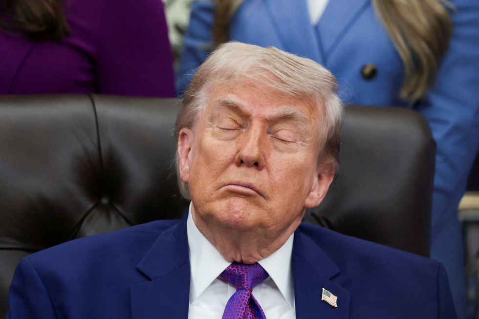 Critic flattens White House’s 'weirdly aggressive' defense of Trump’s desk naps