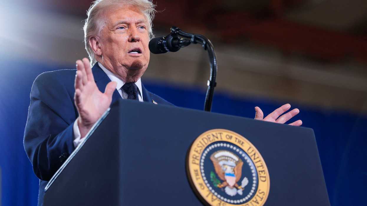 Trump the bully got bullied — and caved: intel expert