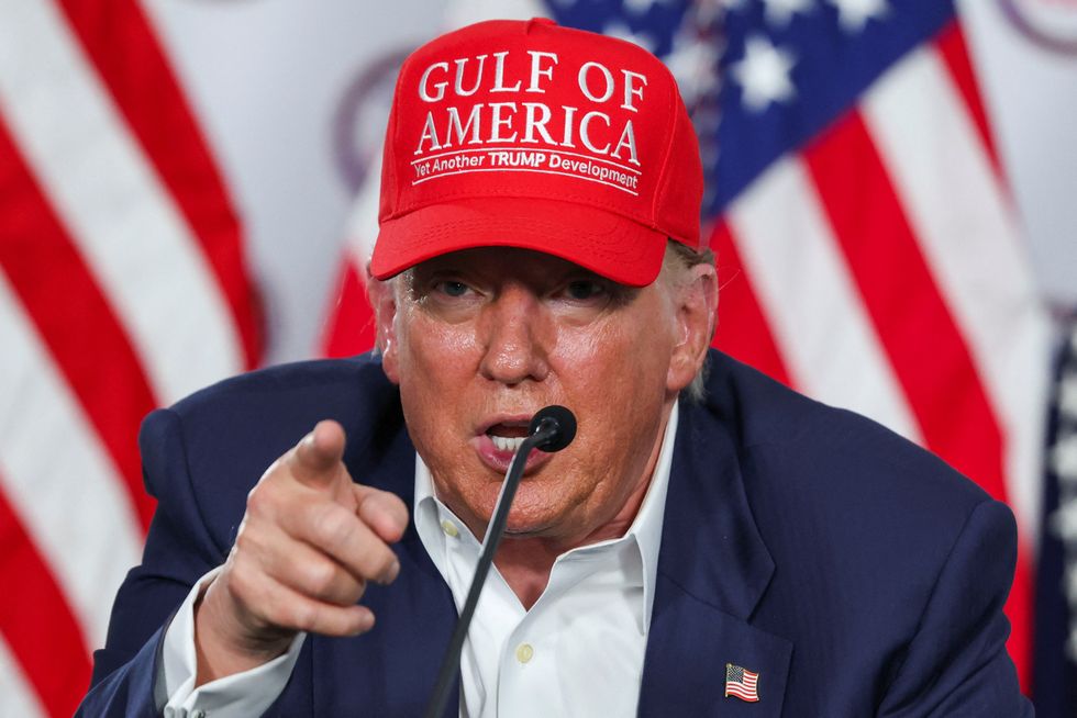 रिपब्लिकन ट्रंप की 'मसख़रेपन' को एक 'बड़ी राजनीतिक समस्या' के रूप में देखते हैं: पूर्व RNC प्रवक्ता