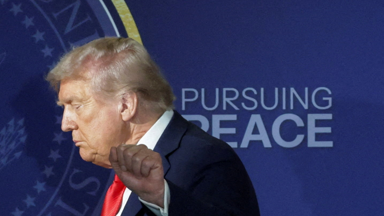 'Made me laugh': Ex-CIA director says Putin has 'stronger hand' during Trump meeting