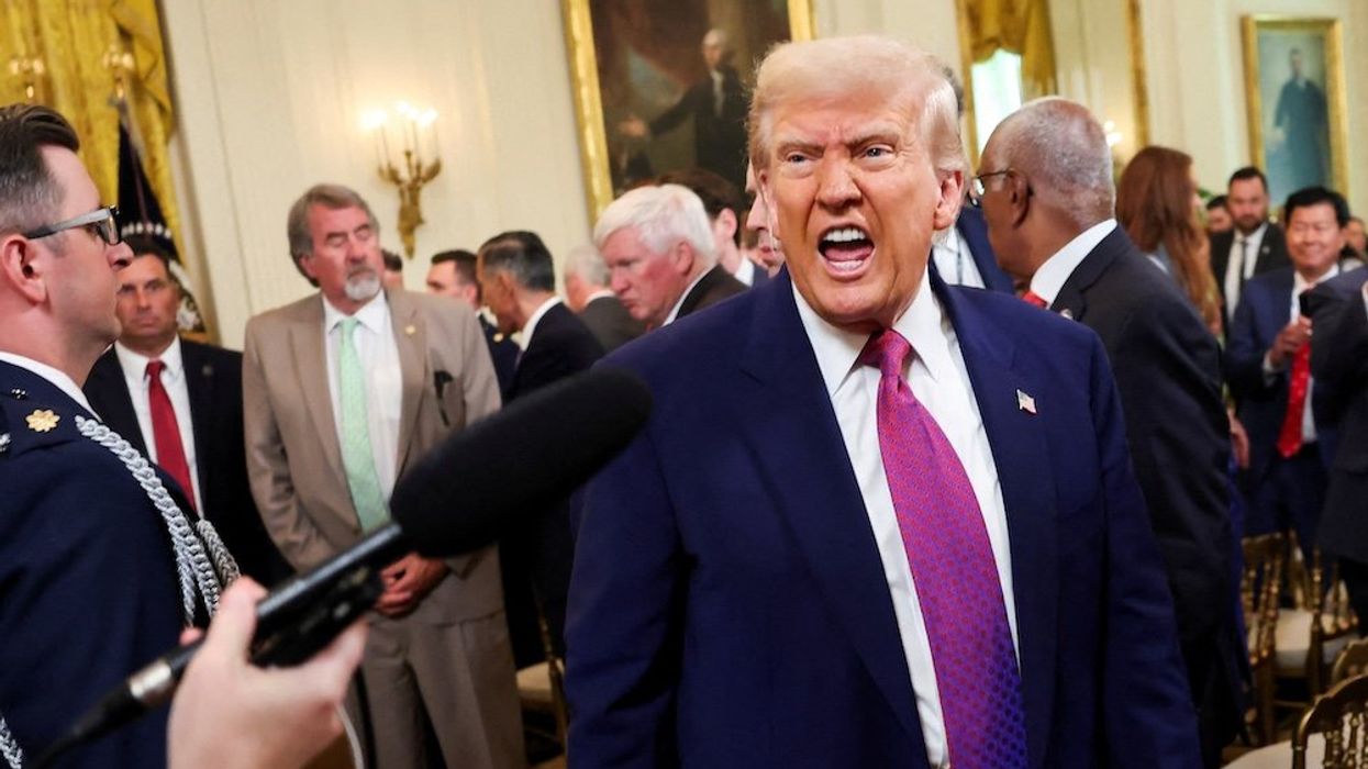 'Monarchy': Federal judge compares Trump to 'King George'