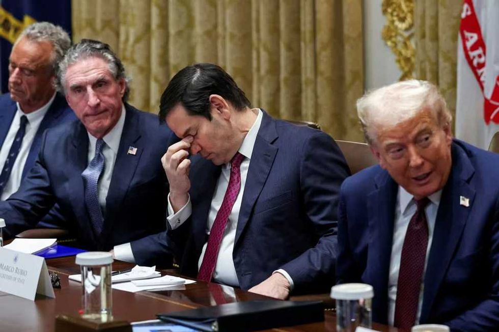 Trump admin flailing as four cabinet members buckle under pressure