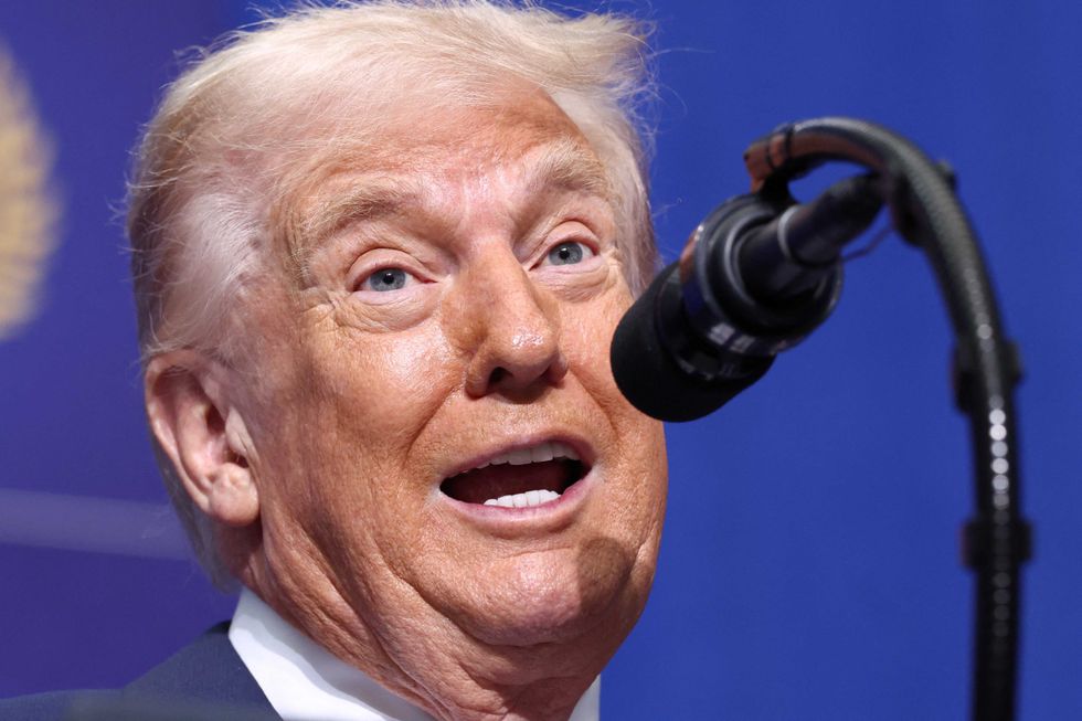 UK leader living in Trump’s 'large intestine for 10 years' now fleeing: report