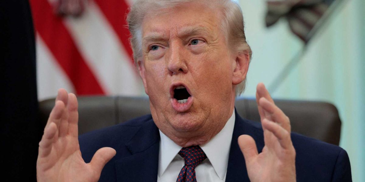 Reagan and Bush official screams 'five-alarm warning' to Republicans