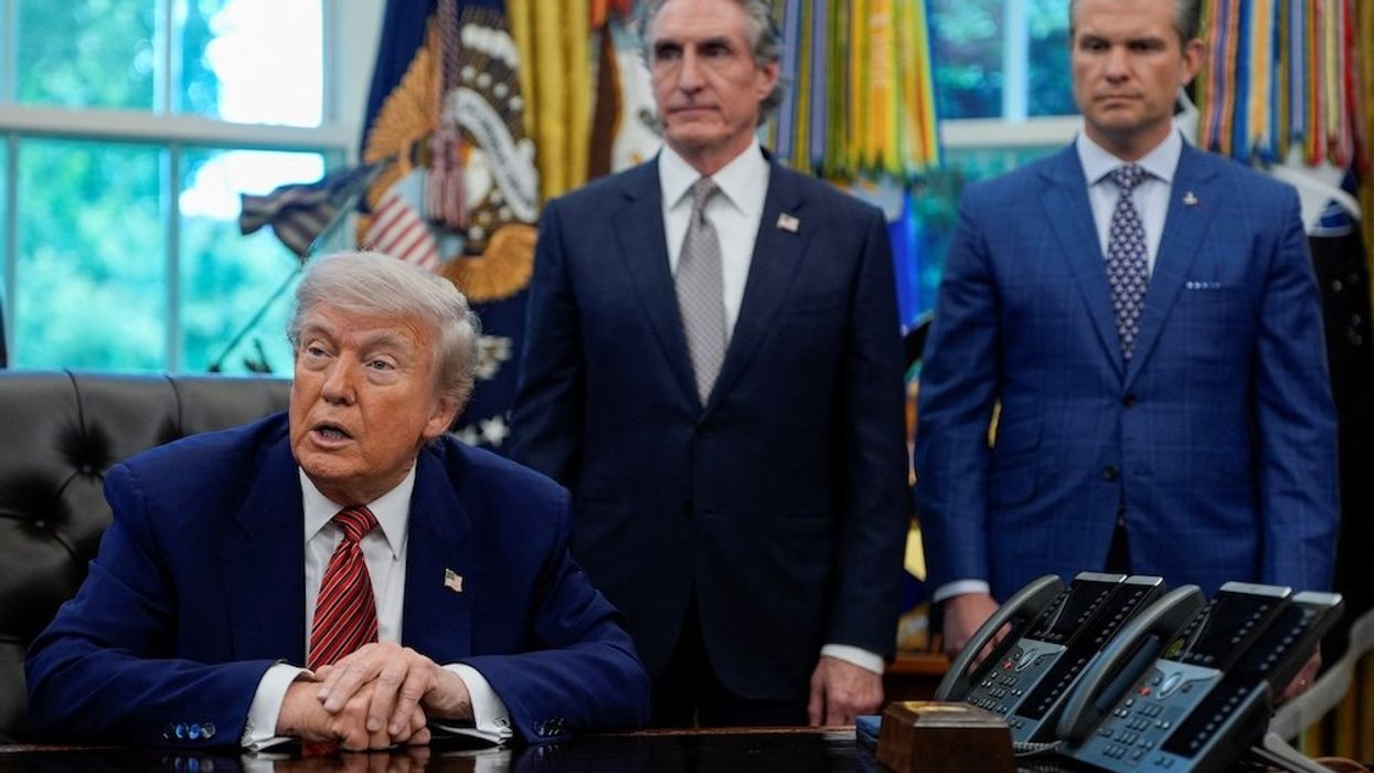 'Not in charge': Trump mocked for 'cognitive deficiencies' in revealing Oval Office moment