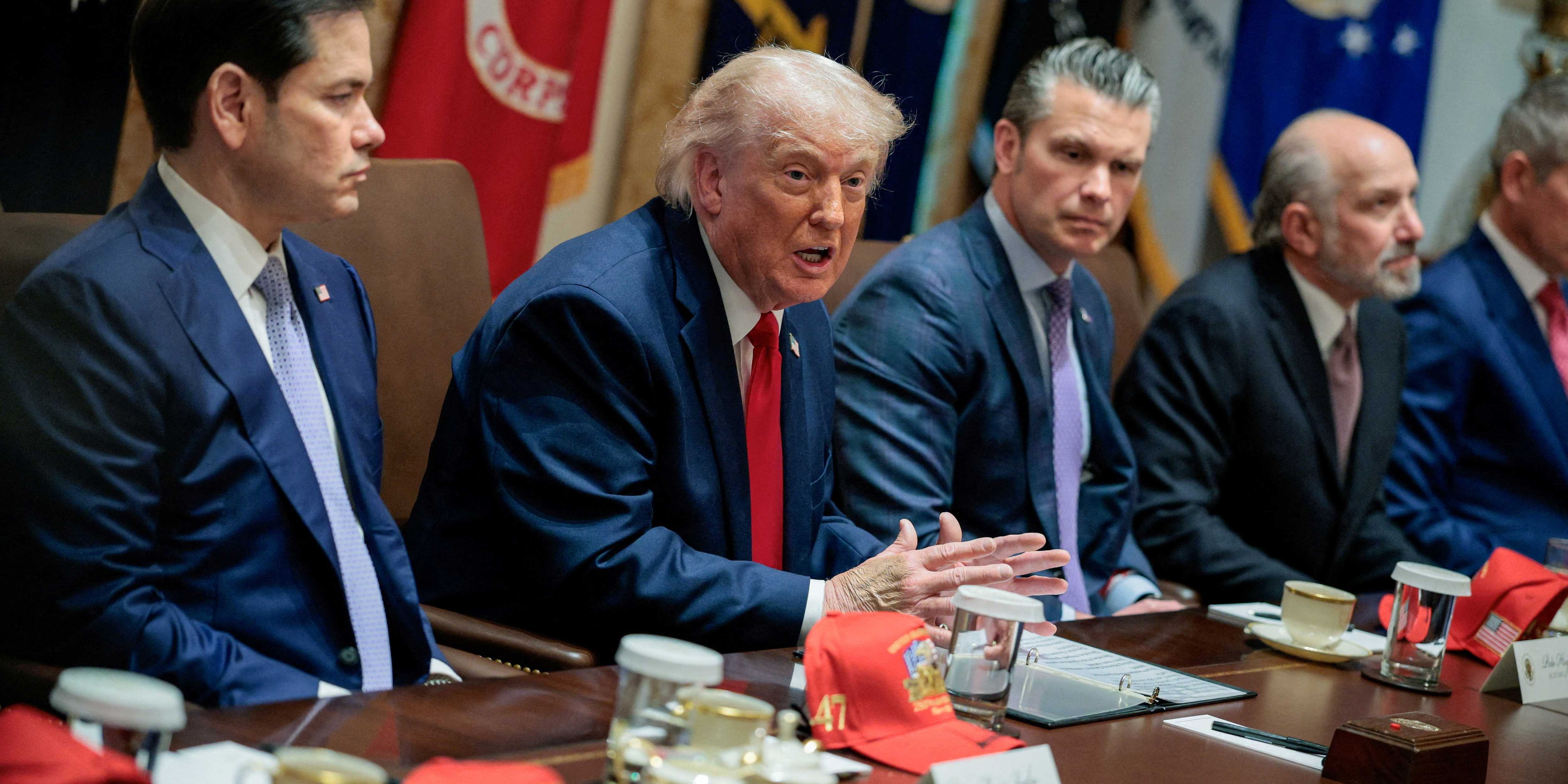 Trump just made an offer that could land his lickspittles in prison