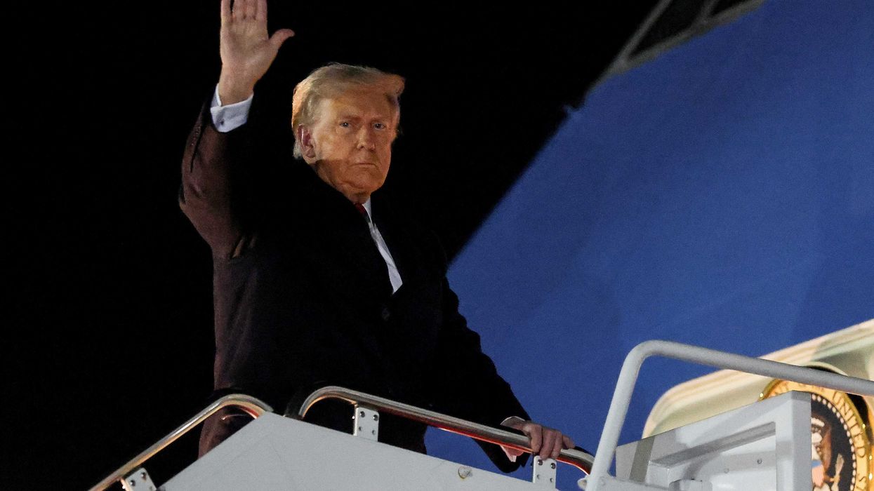 'So little respect': Trump 'pillages' as he turns the White House into a 'shipwreck'
