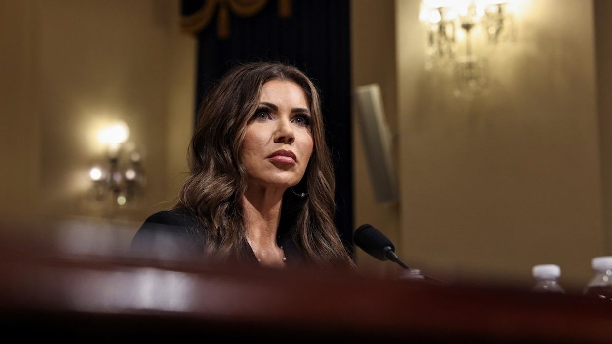 'Ask Qatar to buy her one': Noem ripped for allegedly seeking $50M for new private jet