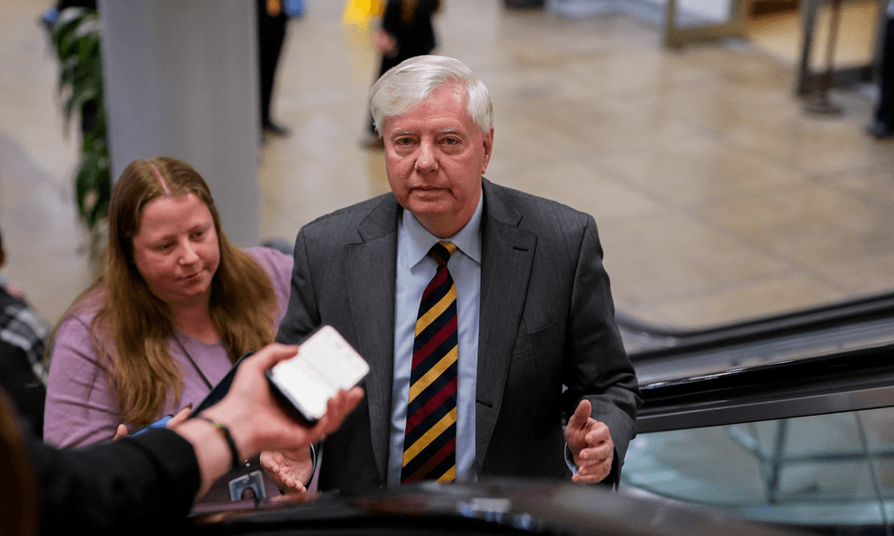 जैक स्मिथ की 'हद से बाहर' जांच पर नाराज रिपब्लिकन ट्रंप के एजी की जासूसी पर चुप