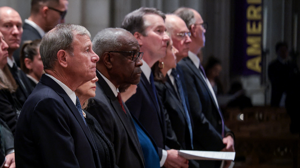 Alito temporarily reinstates Texas’ Trump-requested maps