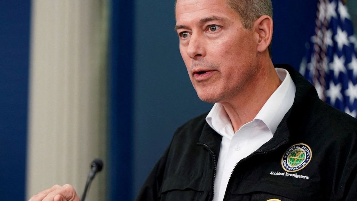 Trump transportation sec attacks Dem for opposing FAA cuts after deadly helicopter crash