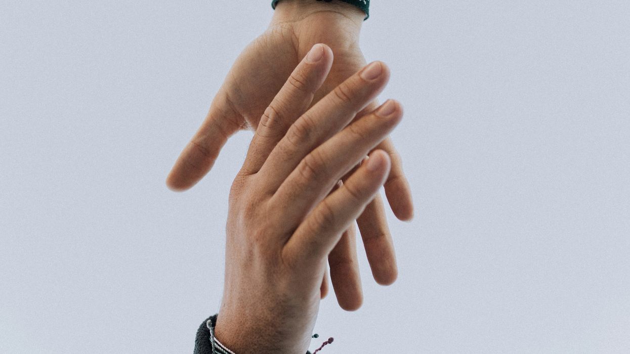 How small acts of kindness really can change the world — according to psychology