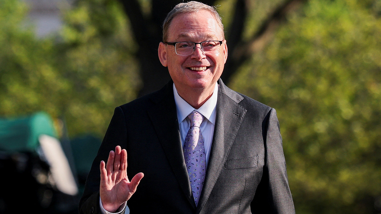 Top Trump adviser rejects 'rigged' numbers narrative